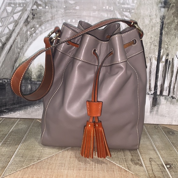 đDooney and Bourke Keegan Smooth Leather Drawstring Bucket Bag - Picture 6 of 16